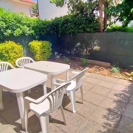 Trilocale A Pochi Passi Dal Mare E Dal Centro Cod 471 Marcelli