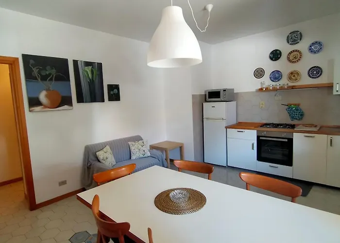 Trilocale A Pochi Passi Dal Mare E Dal Centro Cod 471 Marcelli